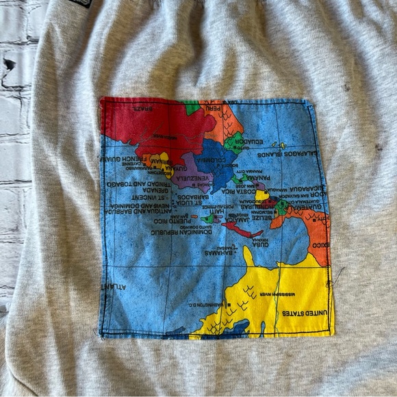 Superdry Full Zip Sweatshirt Medium Gray World Map Womens Unisex Globe Travel - Picture 15 of 15